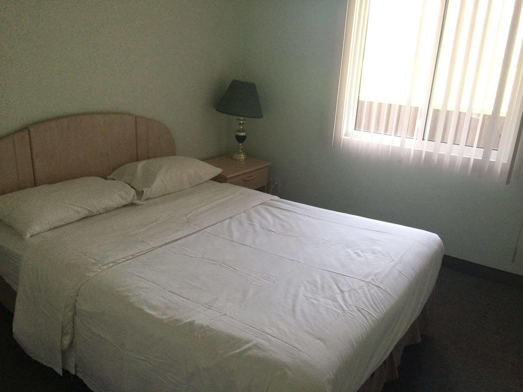 Shemron Suites Hotel Deep River Εξωτερικό φωτογραφία