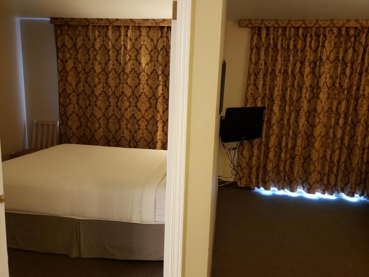 Shemron Suites Hotel Deep River Εξωτερικό φωτογραφία