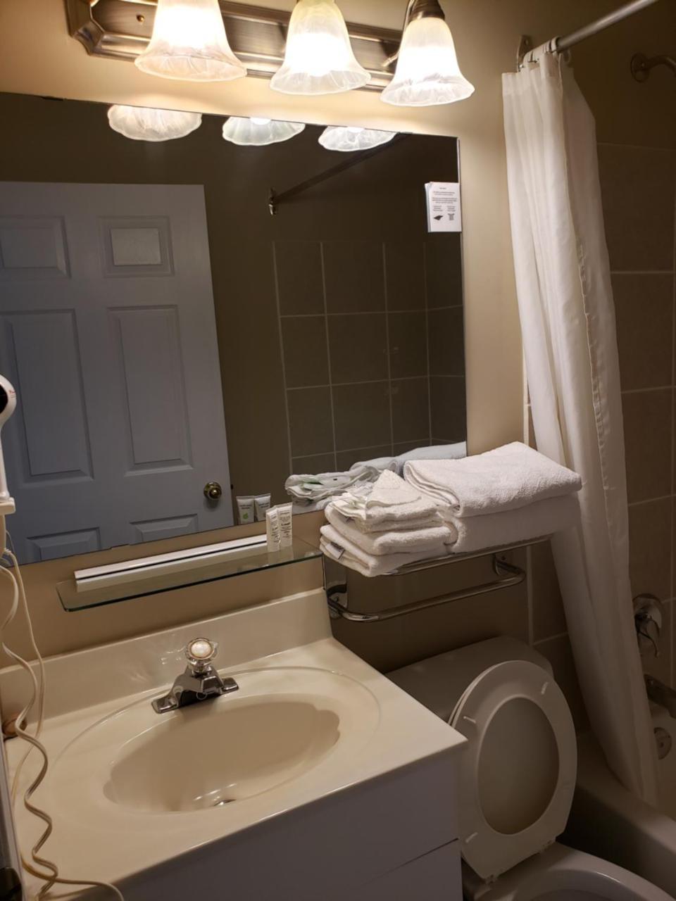 Shemron Suites Hotel Deep River Εξωτερικό φωτογραφία